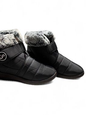 Cozy Winter Waterproof Ankle Boots with Faux Fur Trim Velcro Black size 9 Women